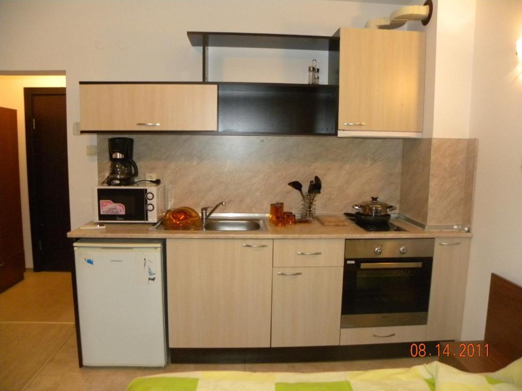 Apartcomplex New Tawn Obzor Oda fotoğraf