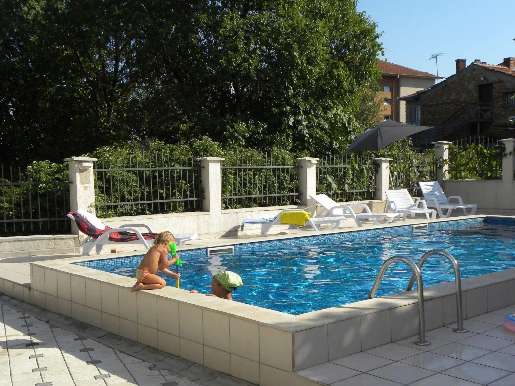 Apartcomplex New Tawn Obzor Dış mekan fotoğraf